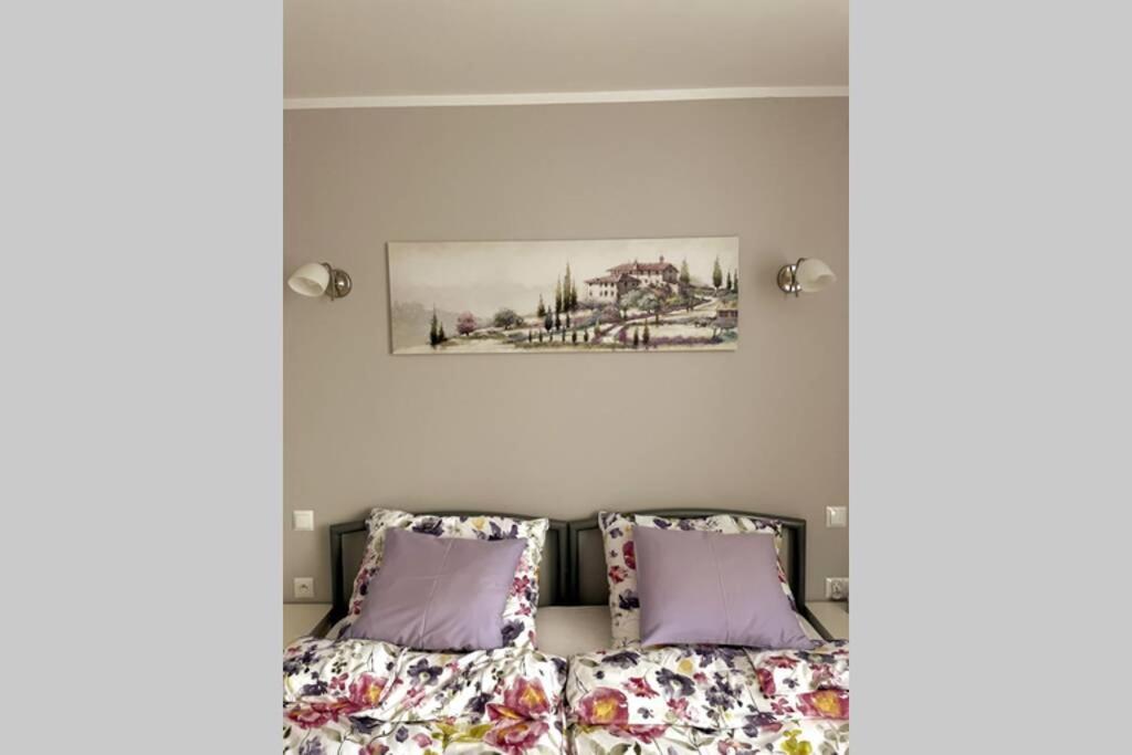 Modern Apartment In ทาร์นูฟ ภายนอก รูปภาพ