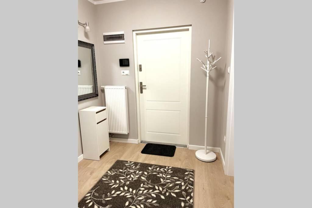 Modern Apartment In ทาร์นูฟ ภายนอก รูปภาพ